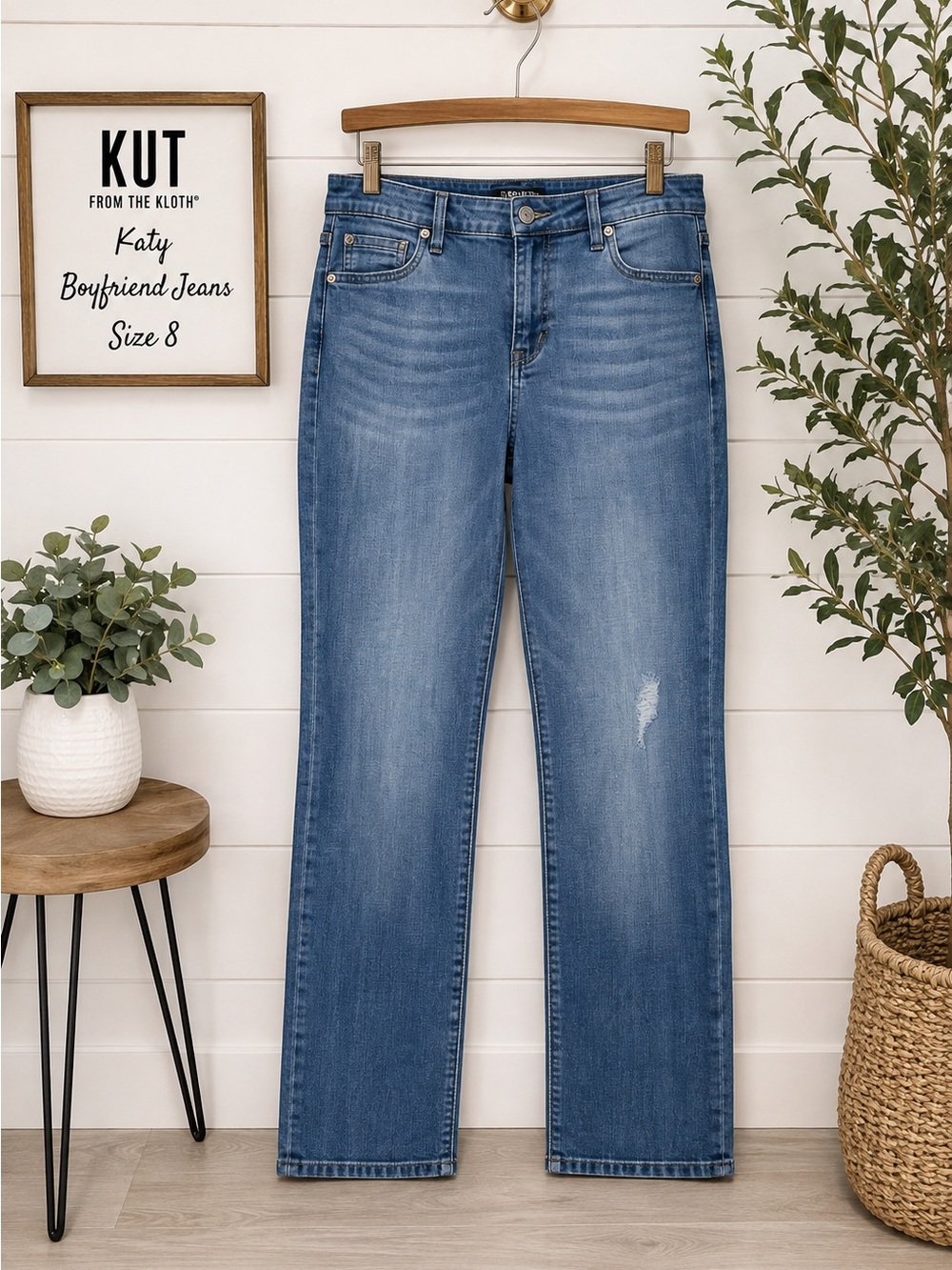 👖 KUT from the KLOTH Katy Boyfriend Jeans Size 8 Distressed Medium Wash
